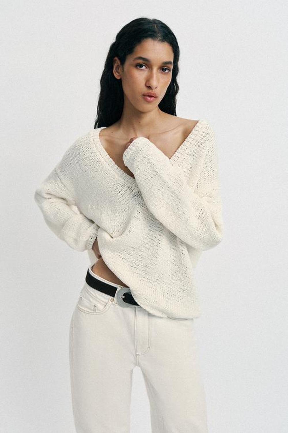 Свитер с V-образным вырезом - ZARA