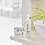 C'BON Очищающая пенка для умывания с витамином С СБОН Фэшиалист Вайт, выравнивающая цвет кожи - Facialist White Clear Wash, 200 мл