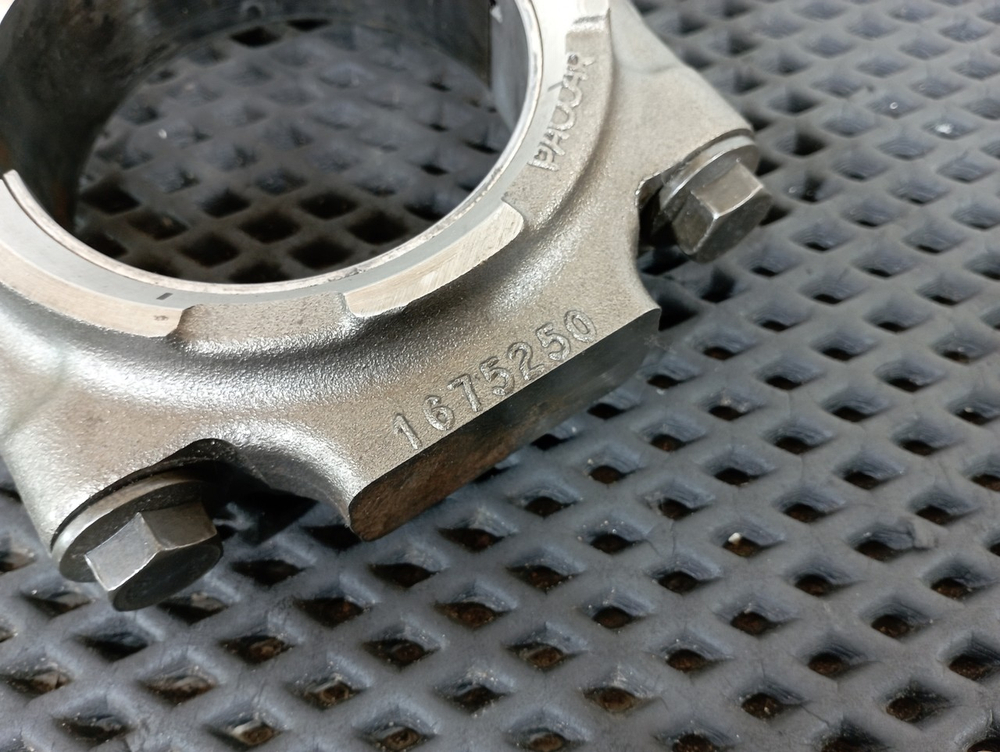 Поршень с шатуном