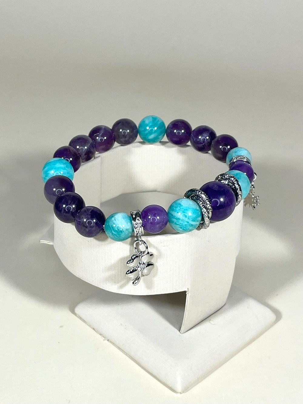 Браслет для Водолея, аметист и амазонит