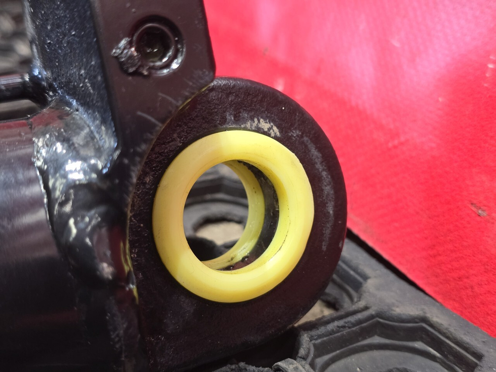 Цилиндр подъема кабины 2023г