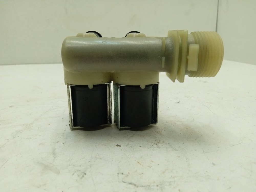 IWSE6125 кт128 Клапан подачи воды для стиральной машины Indesit IWSE6125 б/у