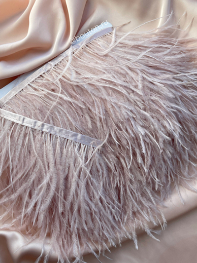 Перо розовая пудра