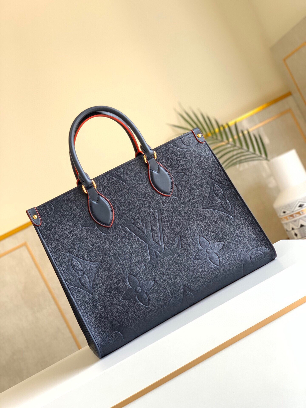 Louis Vuitton Onthego MM