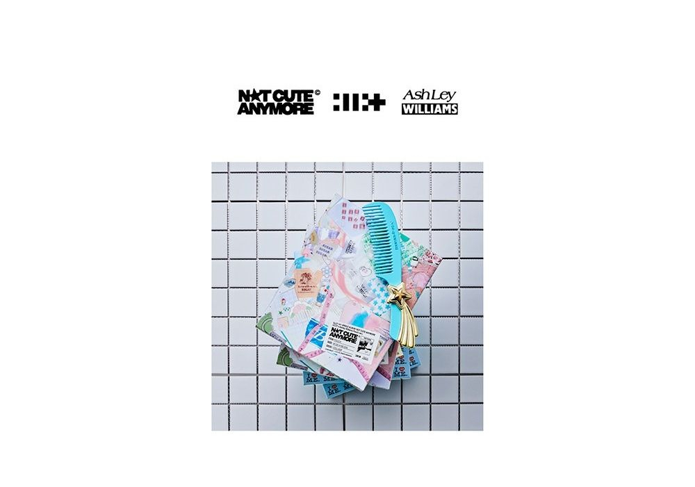 Альбом ILLIT - NOT CUTE ANYMORE 1st Single Album ILLIT X ASHLEY WILLIAMS POUCH RANDOM Version