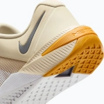 Штангетки Nike Metcon 10 light khaki/gold leaf/iron grey