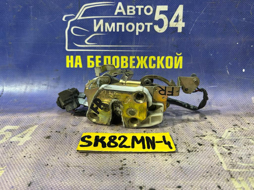 Замок двери передней правой NISSAN VANETTE 2001