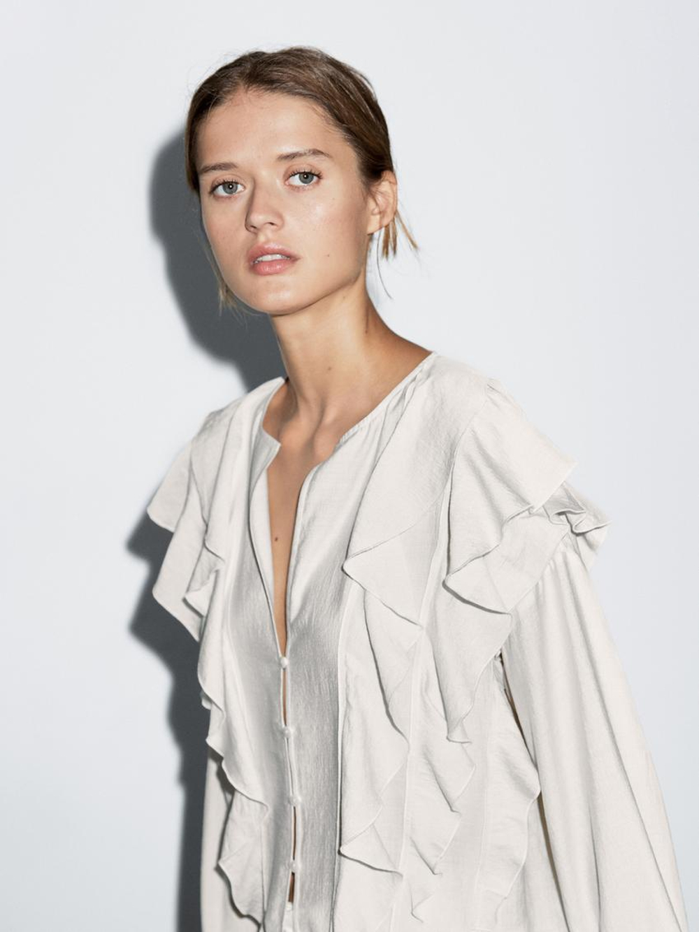 Massimo Dutti Блуза из струящейся ткани с воланами, белый