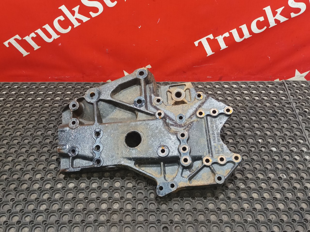 Кронштейн рессоры передней правый 2018г.