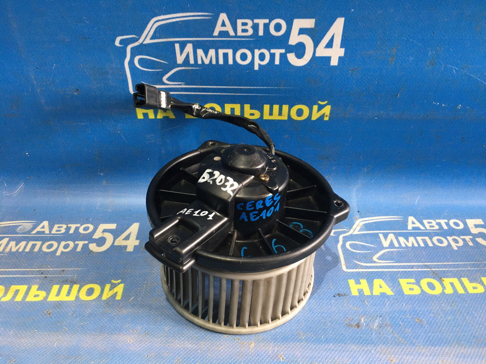 Моторчик печки TOYOTA CERES 1992-1998