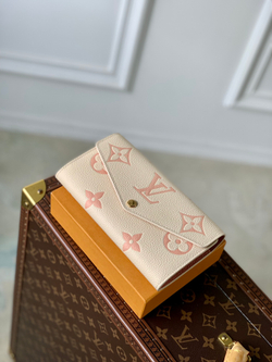 Louis Vuitton Sarah Wallet