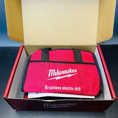 Шуруповерт аккумуляторный бесщеточный Milwaukee 24V / 2АКБ / +сумка