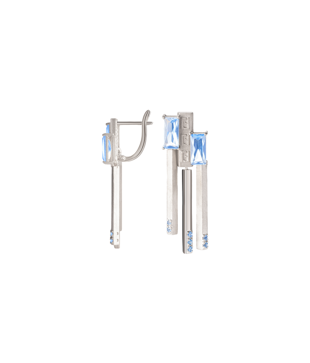 Серьги ассиметричные из серебра со вставками из выращенной шпинели