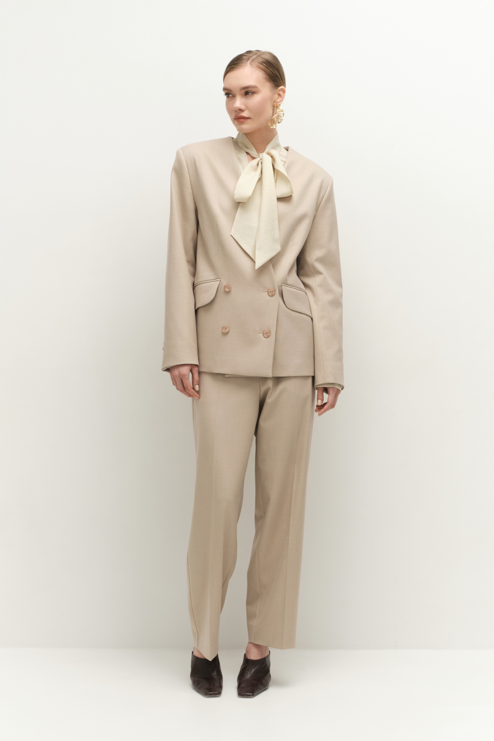 Жакет без воротника