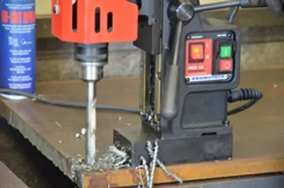 Волоконный диодный лазер с изменяемым пятном Raycus APB C2000/A2000D