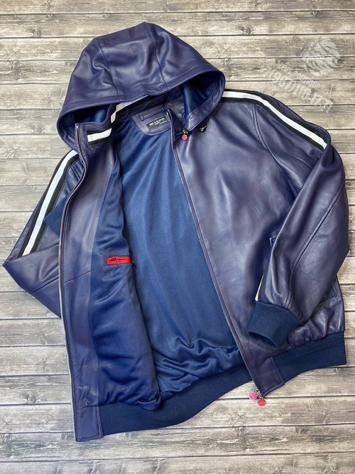 Кожаная куртка Kiton