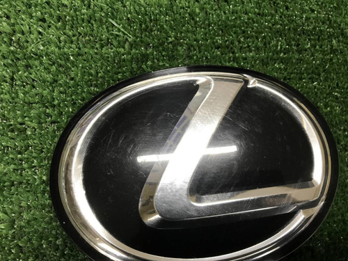 Эмблема решетки радиатора Lexus RX 3 AL10 (08-12)