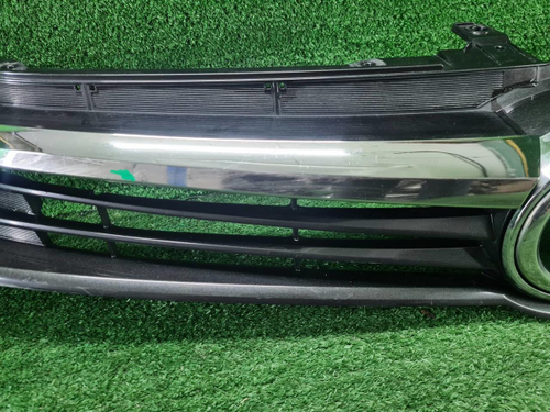 Решетка радиатора Toyota Camry xv50 (2014-2017)