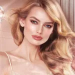 Палетка для контуринга CHARLOTTE TILBURY Mini Filmstar Bronze & Glow - Light To Medium