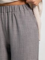 Костюм с брюками Питерская симфония (молочно-серый) К15803-8М LT Collection
