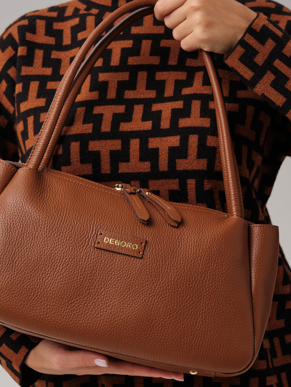 Кожаная сумка Deboro 31090 коричневый фундук