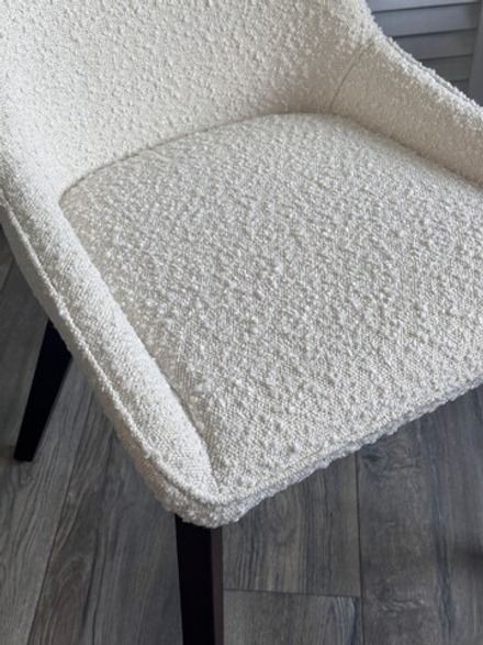 Стул М-City DISAUR Кристиан (Cristian) Белый White A2635-1A, букле, Орех