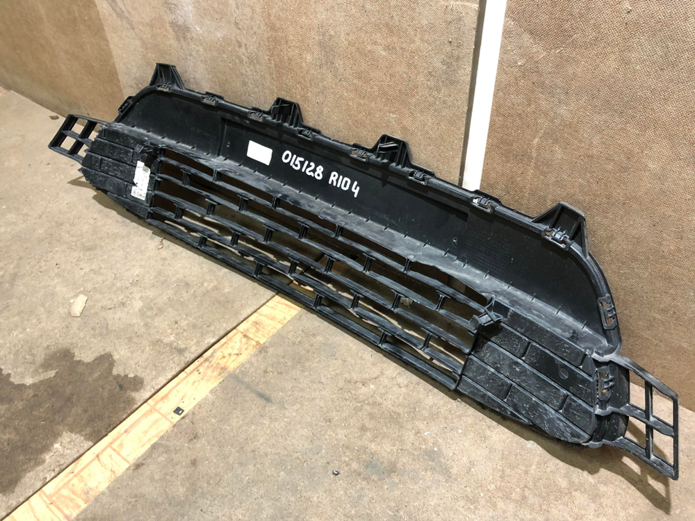 Решетка переднего бампера Kia Rio 4 (FB) 17-20 Б/У Оригинал 86561H0000