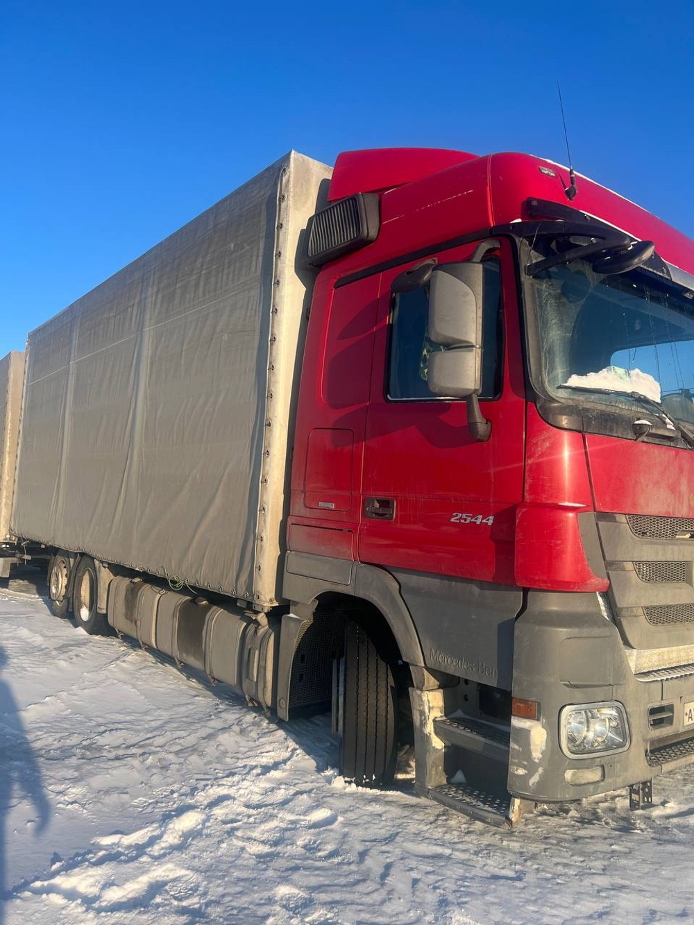 Центртранстехмаш АБ-6338* на шасси Mercedes-Benz Actros 6x2 Бортовой (Евроборт) АБ-633800 (Дизельный