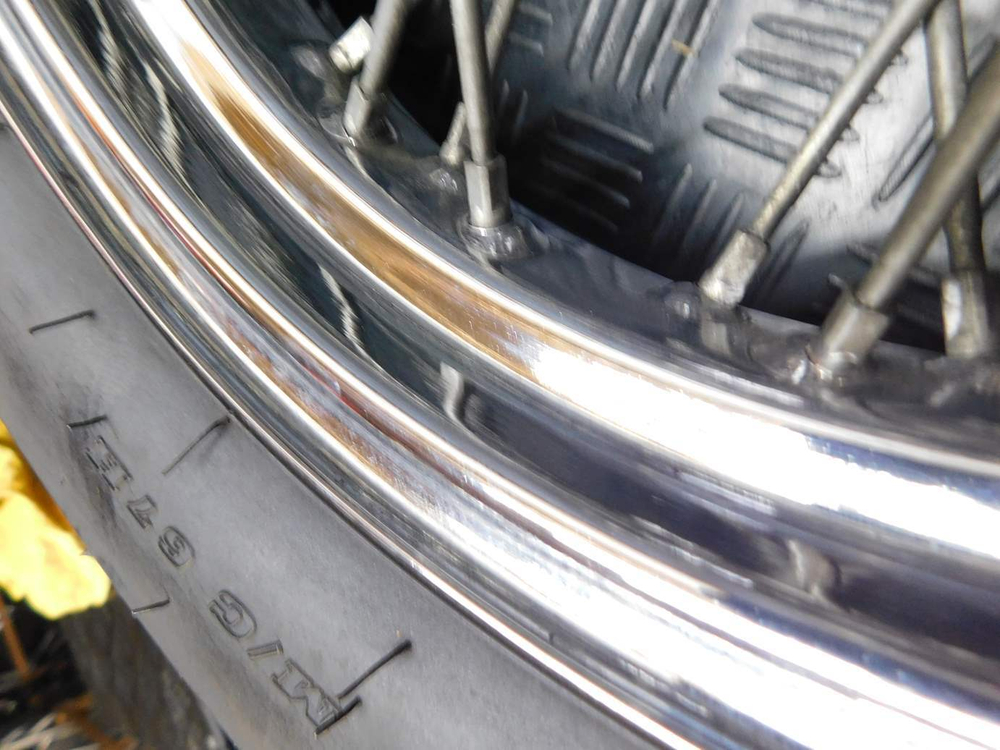 Колесо переднее Yamaha Drag Star XVS1100 Classic VP13J 050771