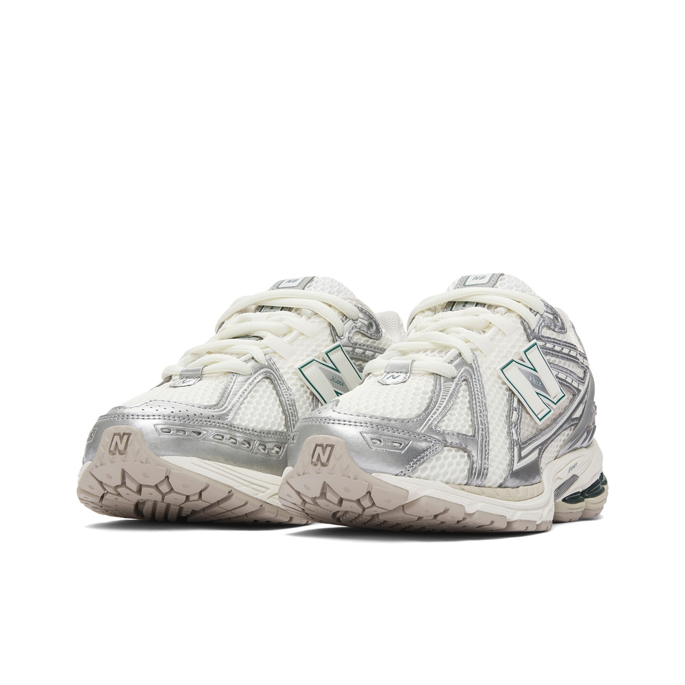 New Balance 1906R Silver Metallic Cream