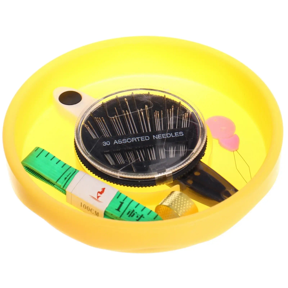 Швейный набор для рукоделия в боксе «Favorite Hous «, цвет зеленый, 23 предметов, 13.5*6см