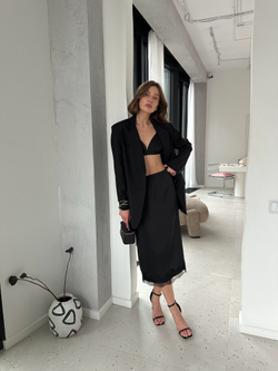 Юбка из шелка с кружевом миди черная