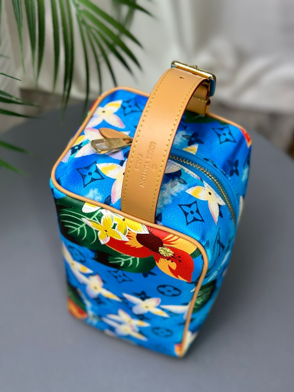 Несессер Louis Vuitton