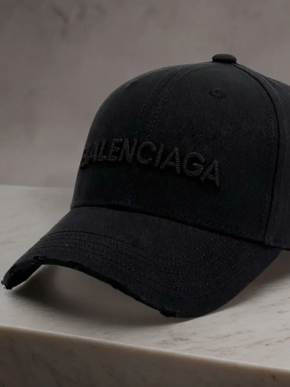 Бейсболка Balenciaga