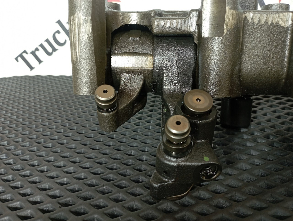 Вал рокеров под моторный тормоз 2018г.