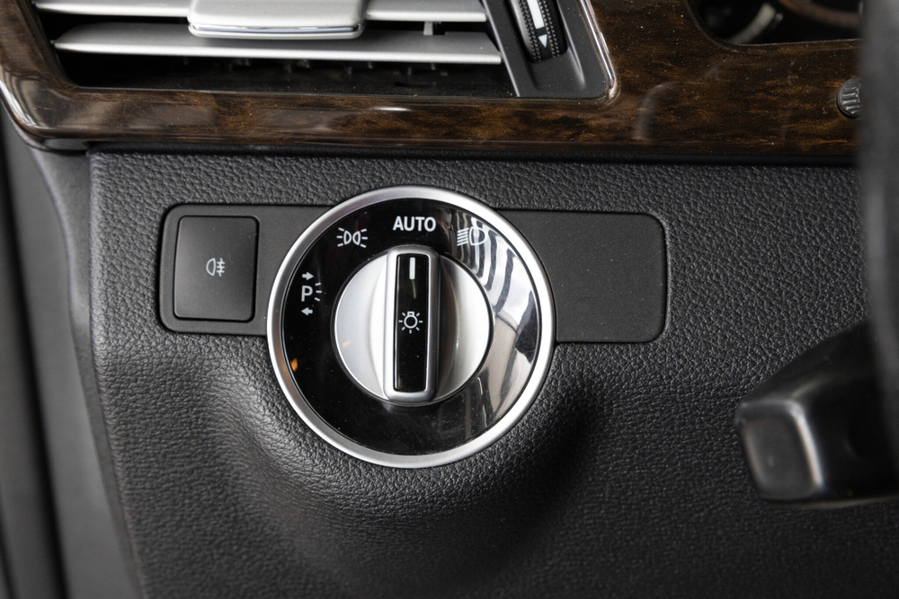 Mercedes-Benz E-Class, 2012 год