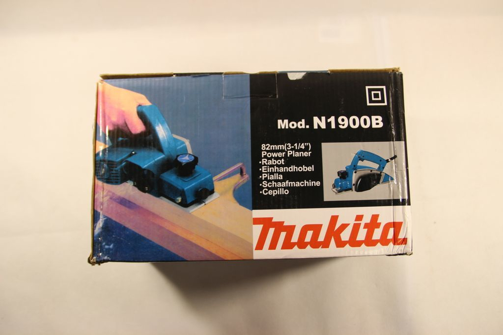 Рубанок электрический Makita N1900B реплика