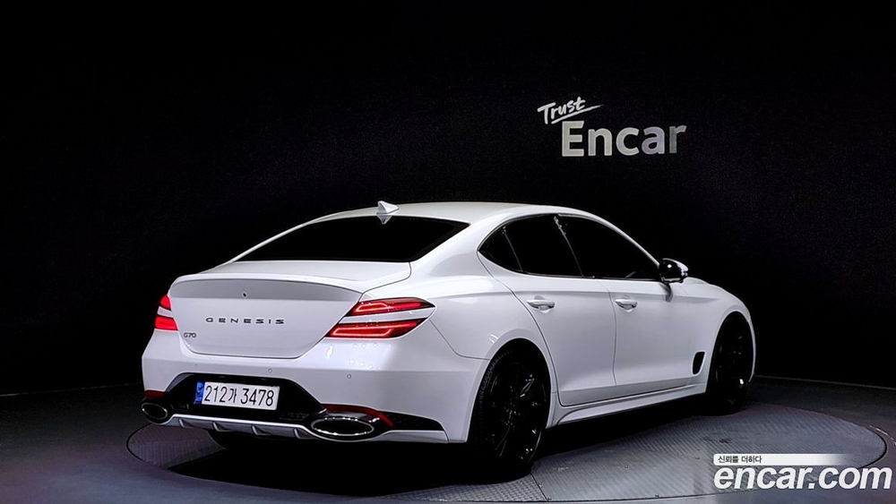 Genesis The New G70 Бензин 3.3T 2WD (04.2022)
