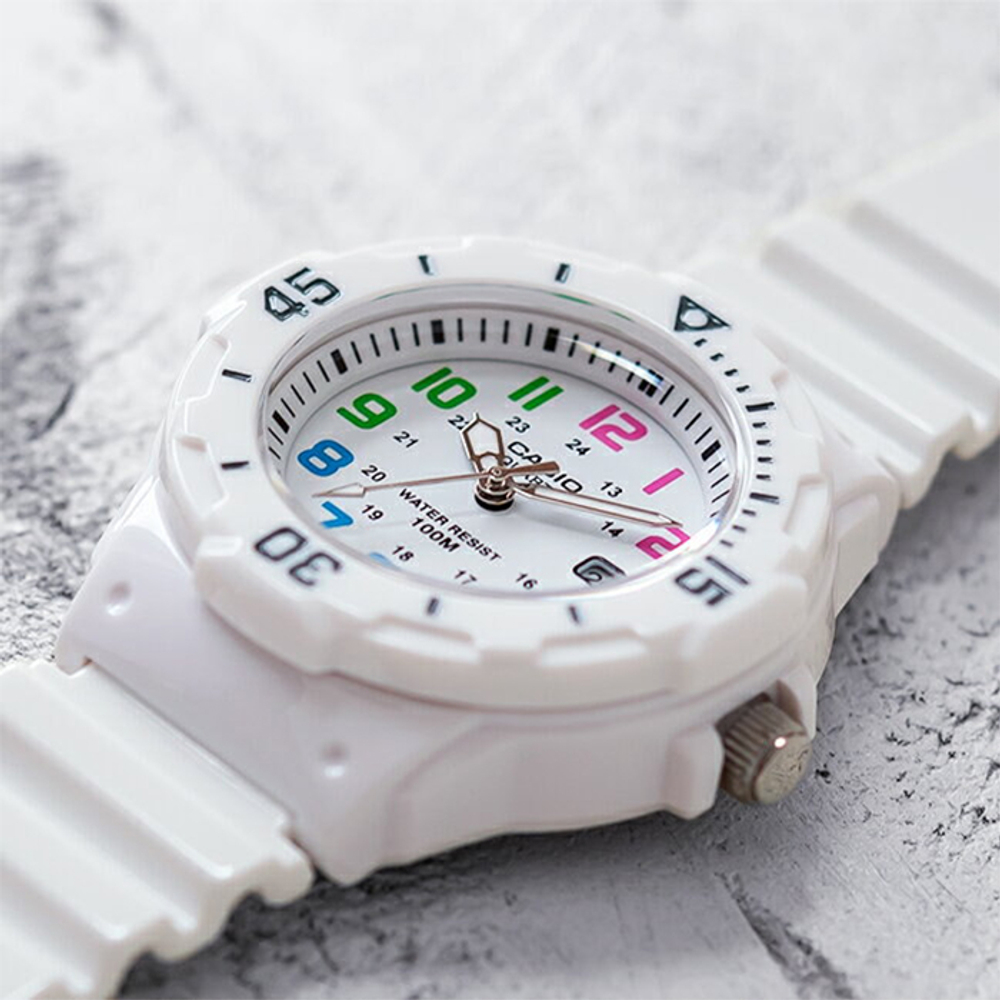 Женские наручные часы Casio Collection LRW-200H-7B