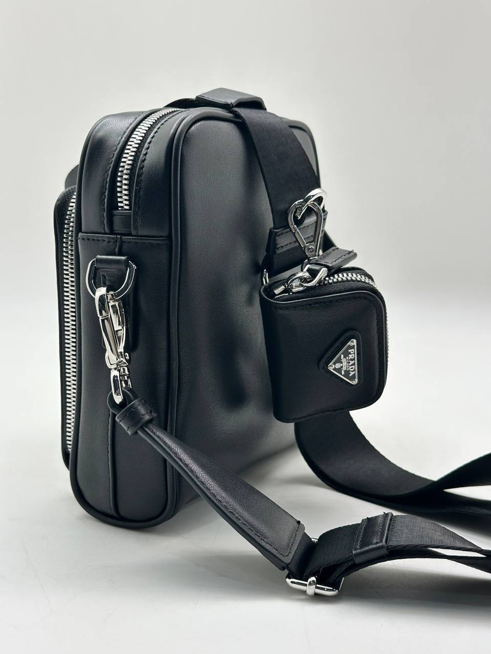 Сумка-мессенджер Prada