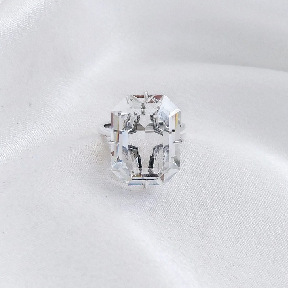 "Бригитта" кольцо в серебряном покрытии из коллекции "Дефиле" от Jenavi