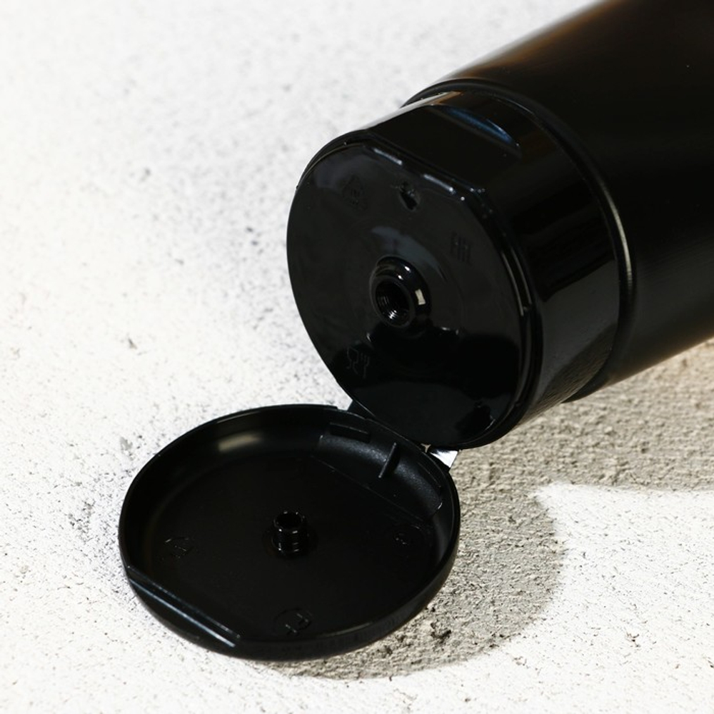 Подарочный набор косметики «Крутой мужик», гель для душа 300 мл и гель для бритья 110 мл, HARD LINE