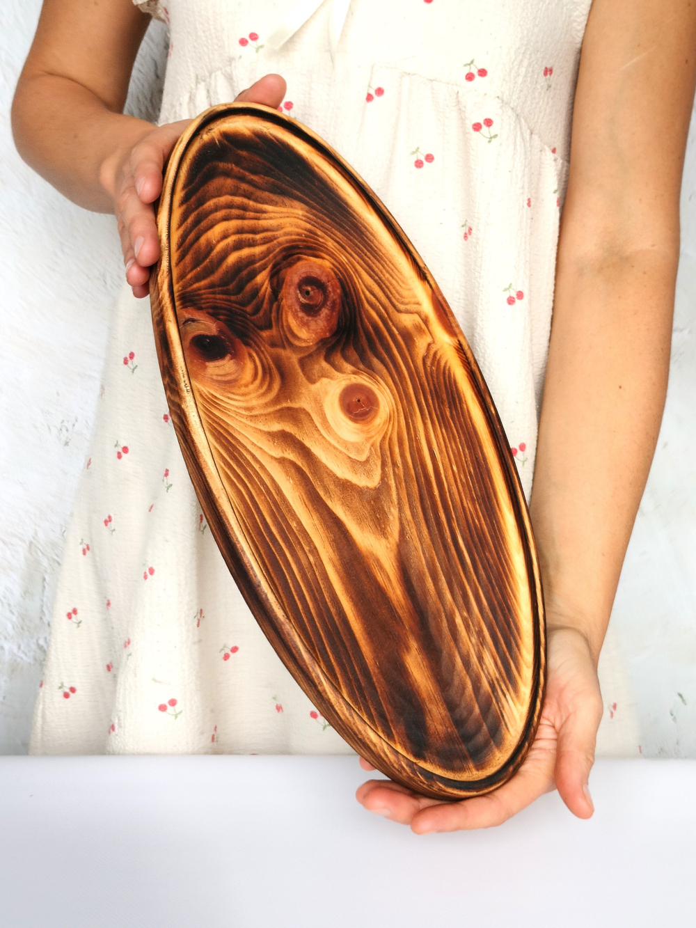 Поднос деревянный овальный сервировочный