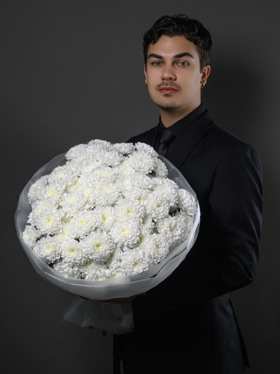 Моно букет из 11 хризантем