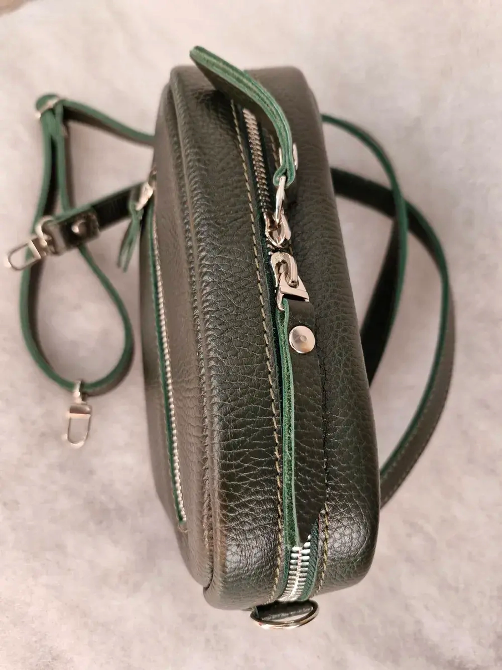 Сумка из натуральной кожи через плечо