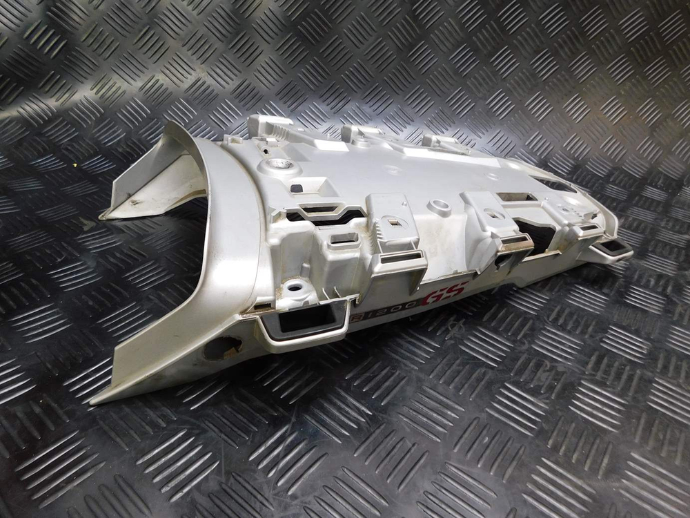 пластик задний BMW R1200GS 2005