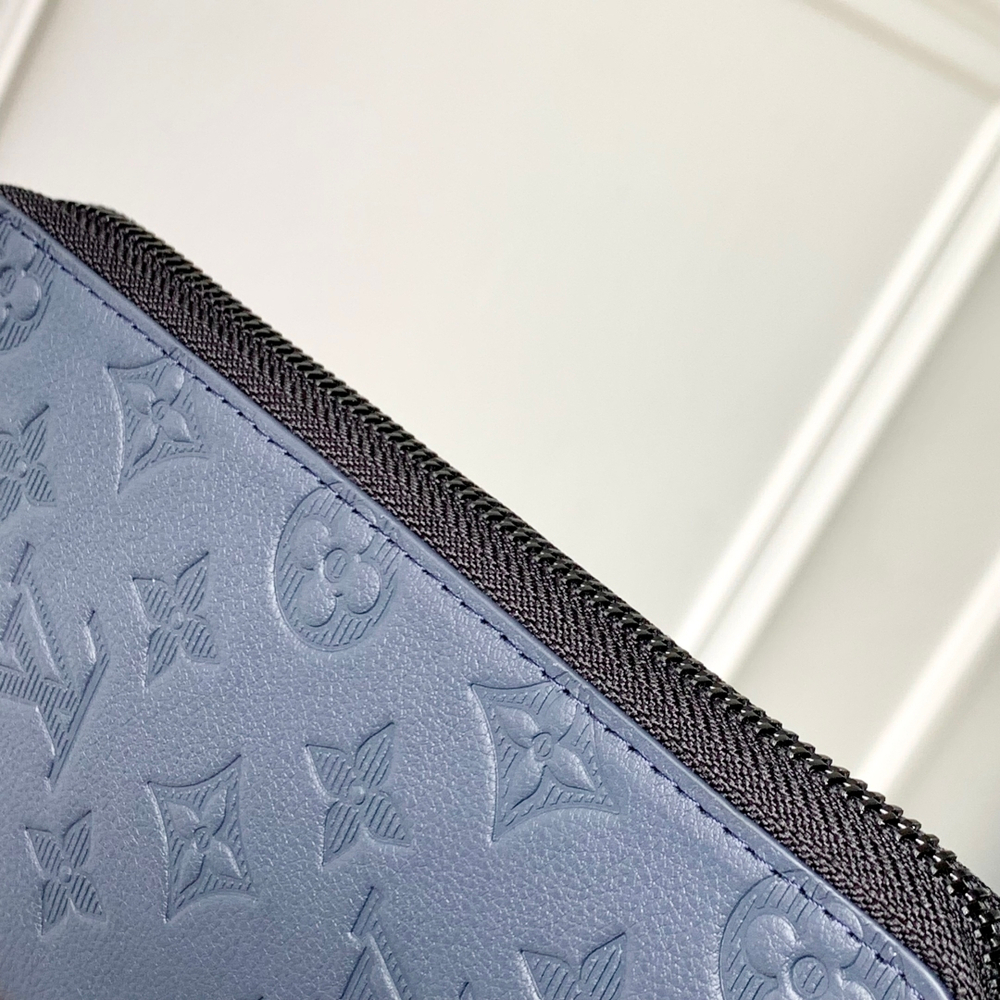 Louis Vuitton Zippy Vertical Wallet
