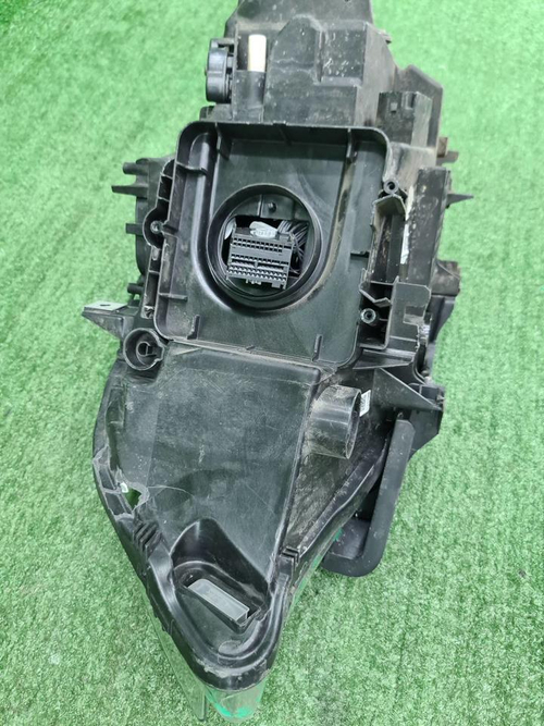 Фара правая BMW 2er F22 (2017-2021) LED