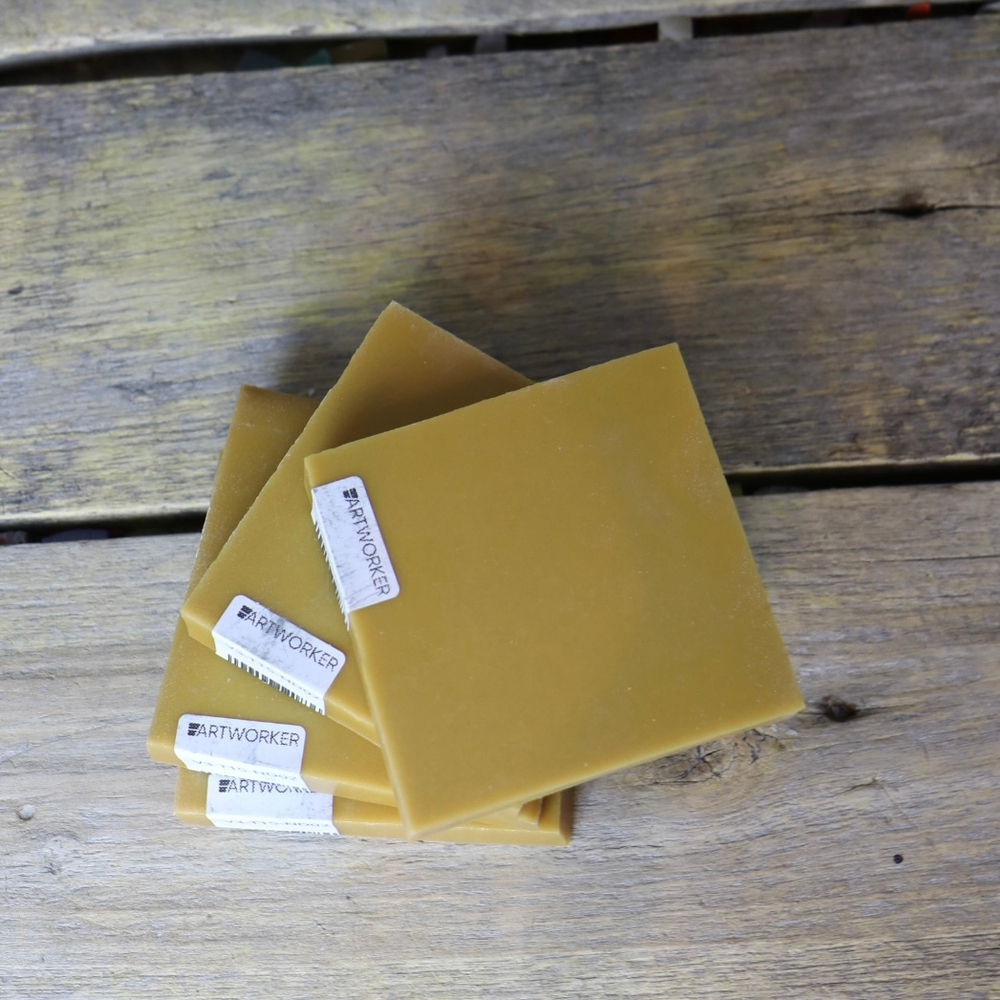 Смальта темно - желтого цвета в кирпичиках купить с доставкой по всей России.