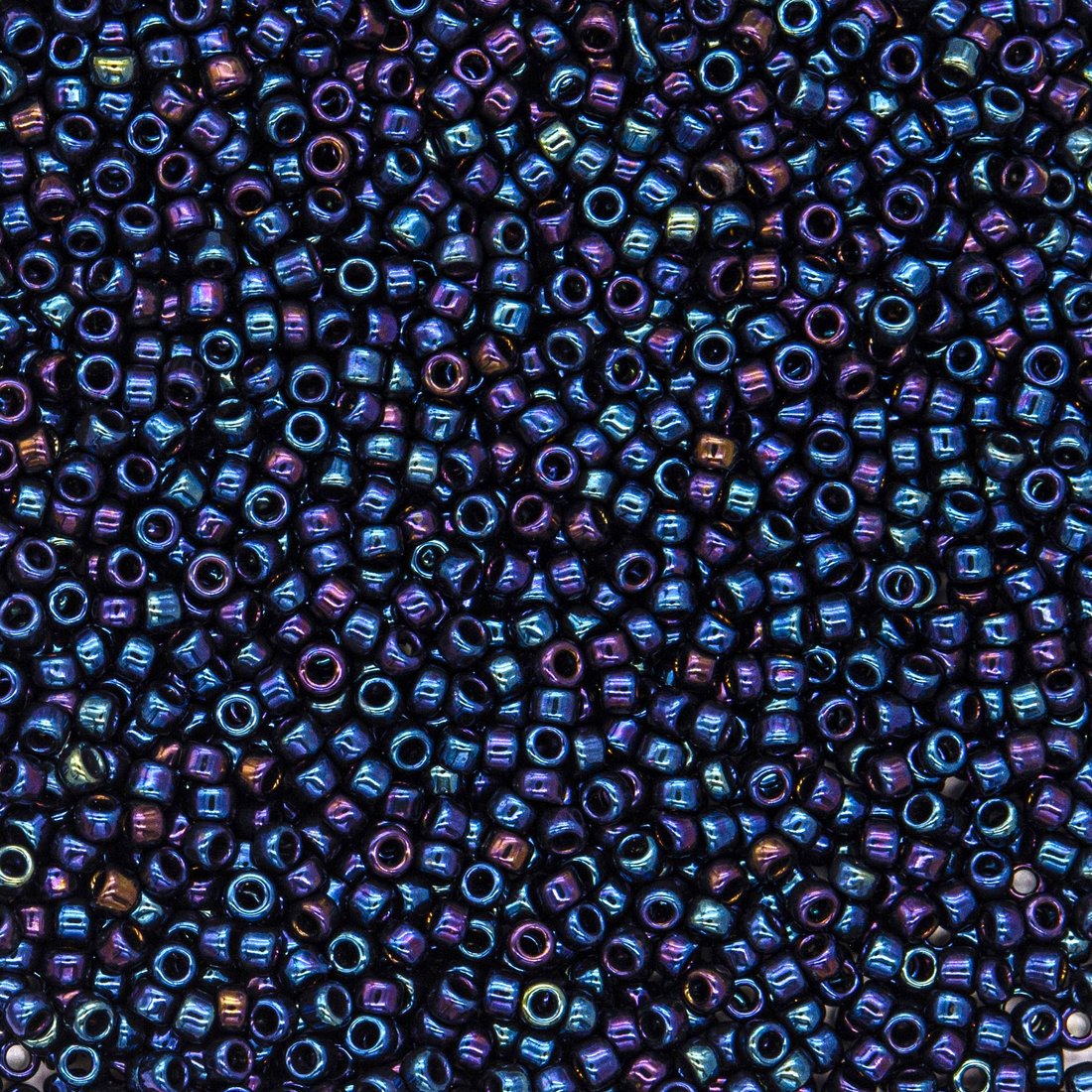 Японский бисер TOHO Round 15/0 (№82), металлизированный, непрозрачный глянцевый